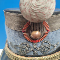 Casque militaire - shako d'officier français, régiment de hussards, fin du XIXe siècle.