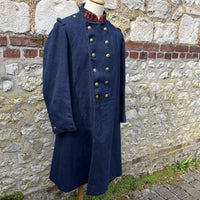 Capote de troupe d'infanterie, modèle 1877, en drap gris de fer bleuté