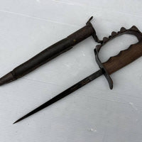 Couteau de tranchée modèle 1917, premier type