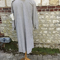 Tenue infirmière DRK - coiffe - robe - brassard