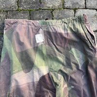 Veste et pantalon camouflés 'Peau de saucisson'