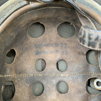 Casque de parachutiste allemand de la Seconde Guerre mondiale, modèle ET68